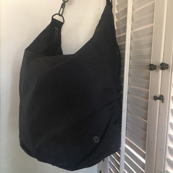 ?HOST PICK?Lululemon convertible tote/ backpack main image 3